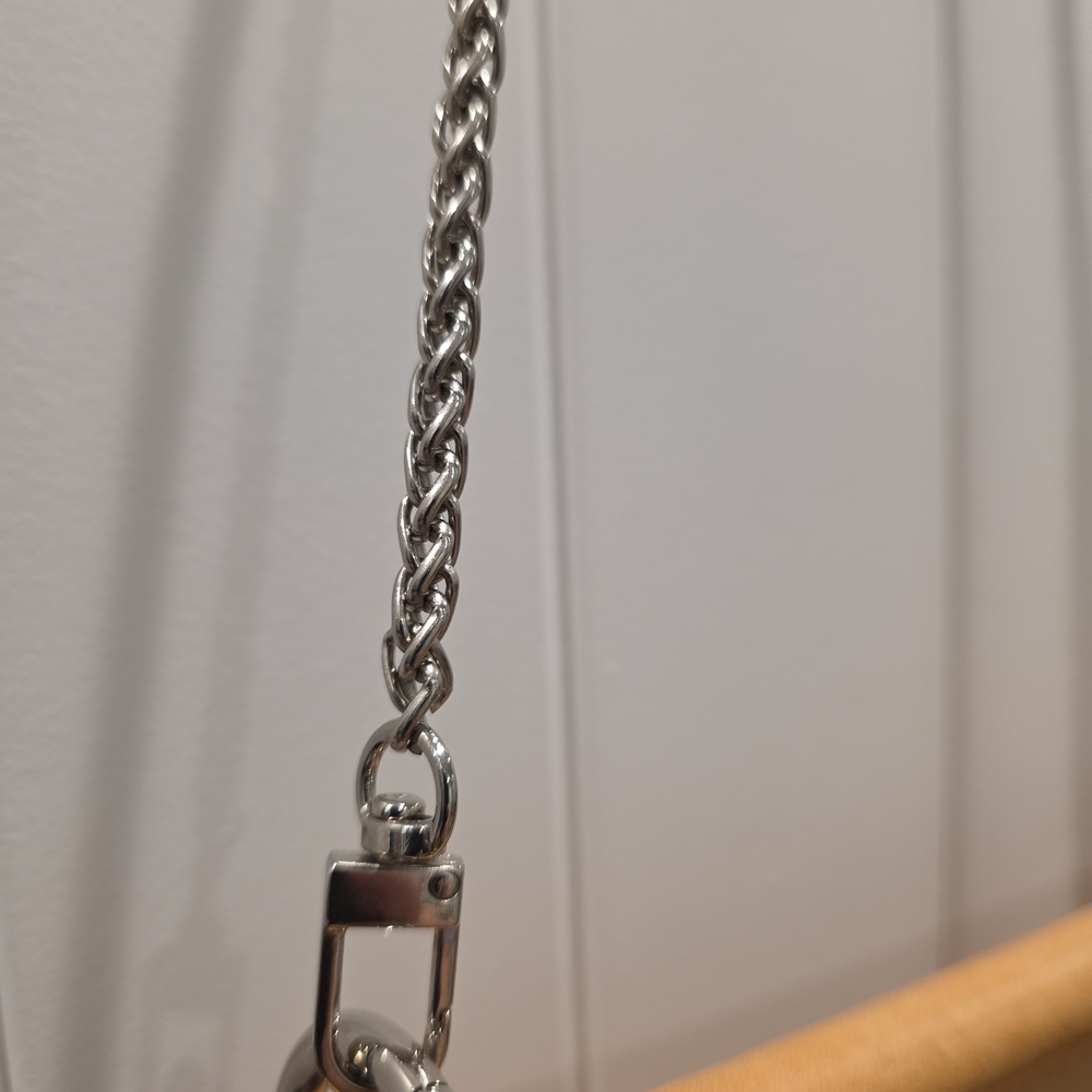 Trendy Boutique Silver Chain Belt - Picture 4 of 5